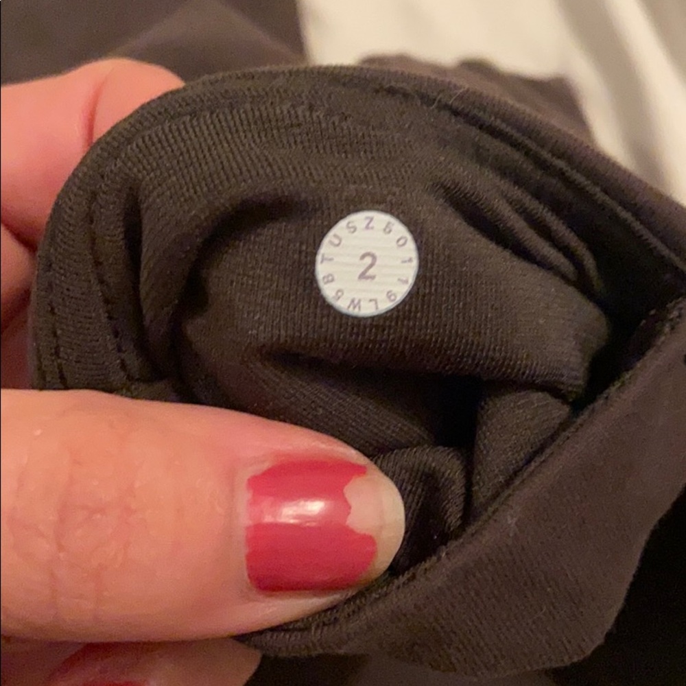 LuLu Lemon - Picture 2 of 2